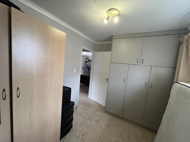 To Let 2 Bedroom Property for Rent in Vredekloof East Western Cape